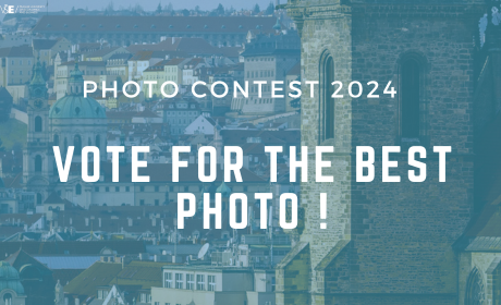 Student vote for the best photo